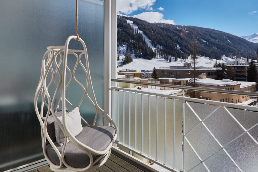 Hard-Rock-Hotel-Davos-Winter