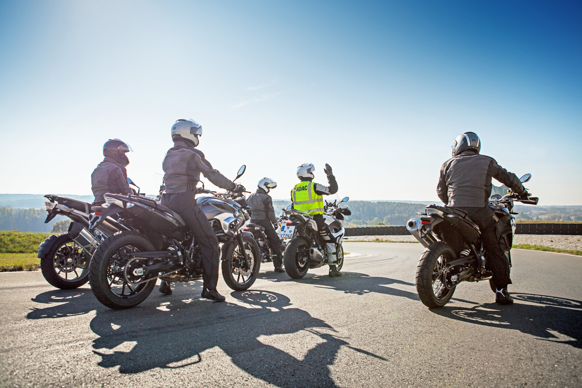 Motorrad Training Rides Von Bmw Für Alle Motorradfaherinnen