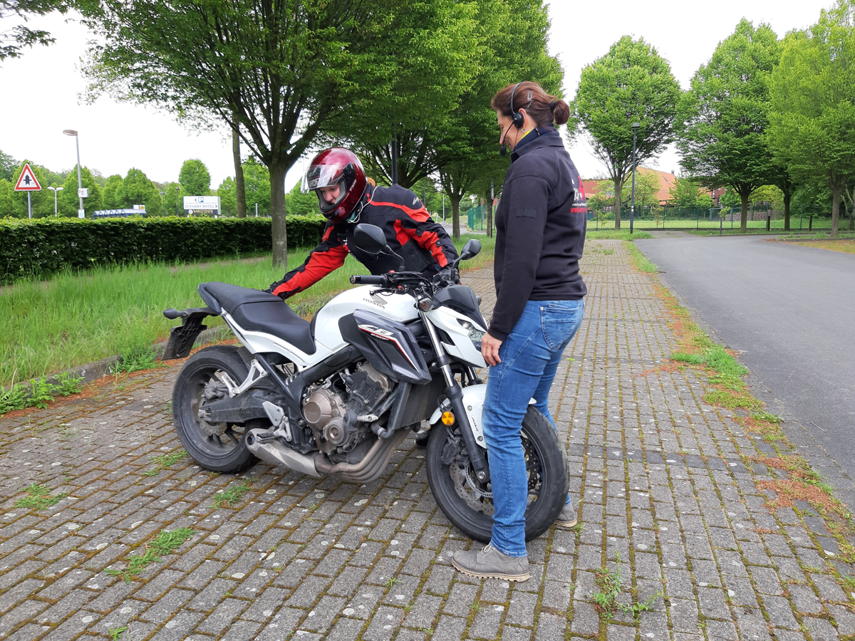 MotorradFührerschein in einer Woche Ein Erfahrungsbericht