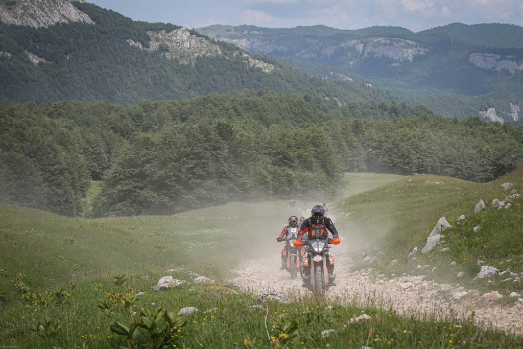 Mit 200 Motorradfahren bei der KTM Adventure-Rally durch Griechenland