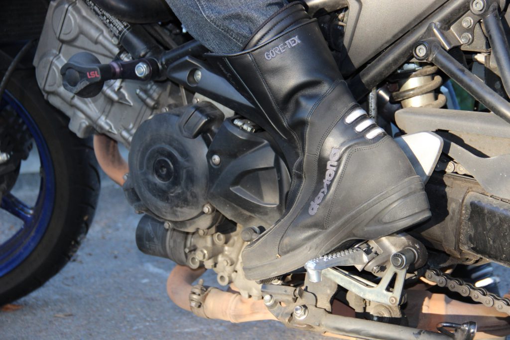 Motorradstiefel mit Absatz machen oft das Motorrad-Leben leichter. Wir haben den Daytona Lady Evoque GTX Stiefel getestet. Unser Fazit: