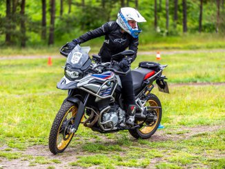 Alpinestars Motorradjacke Stella im Test bei SHE is a RIDER
