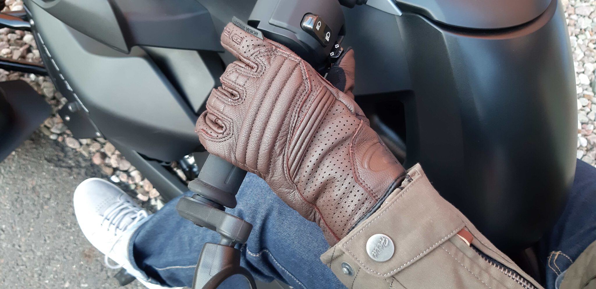 Held Phantom Air Motorradhandschuhe – Lang, Aus Känguruleder, Mit Visierwischer & Protektoren