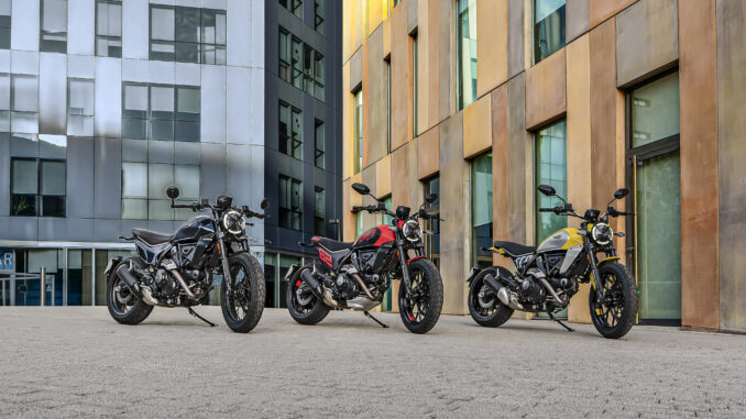 Ducati Scrambler 2023 mit gleich 3 Frauenmotorrädern
