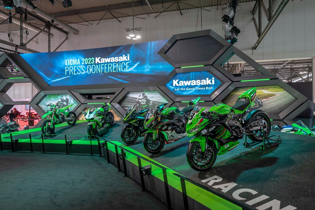 Kawasaki EICMA 2023 Premieren auf dem Messestand