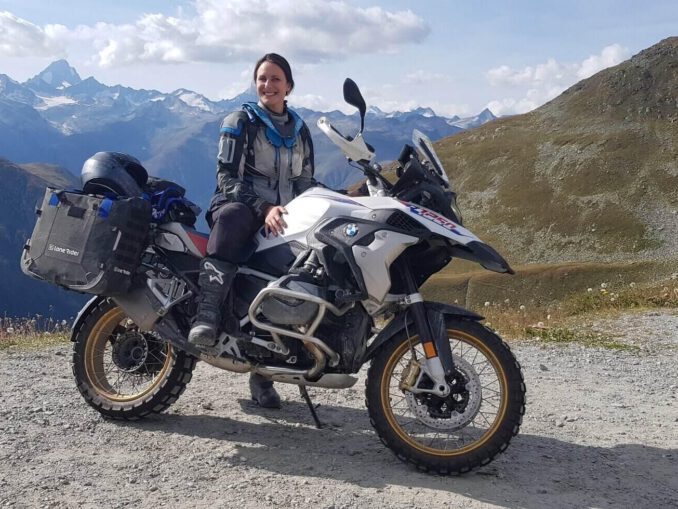 RIDER of the WEEK Interviews mit Frauen die Motorradfahren
