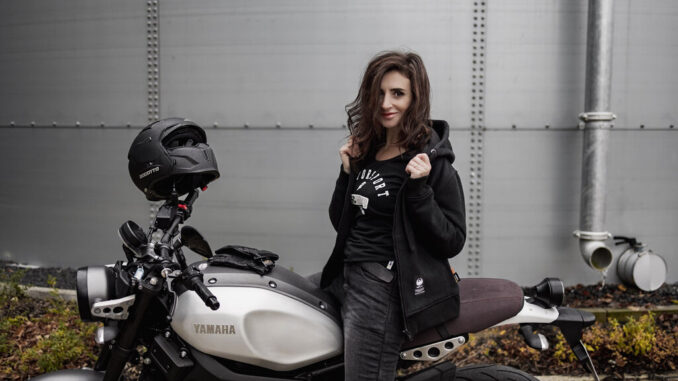 SHE is a RIDER - Karinas Weg zur Motorradfahrerin