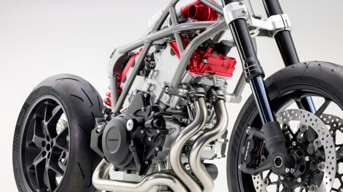 Honda Dreizylinder V Motor auf der EICMA 2024