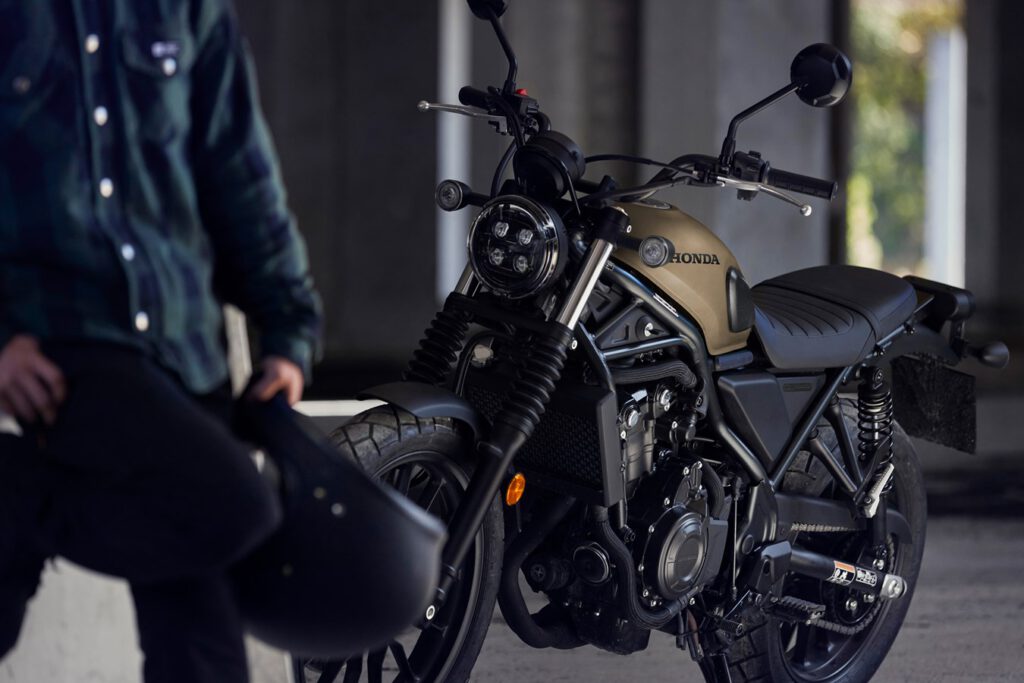 Honda CL500 ist ein moderner City Scrambler mit State-of-the-Art Technik im Retro-Design