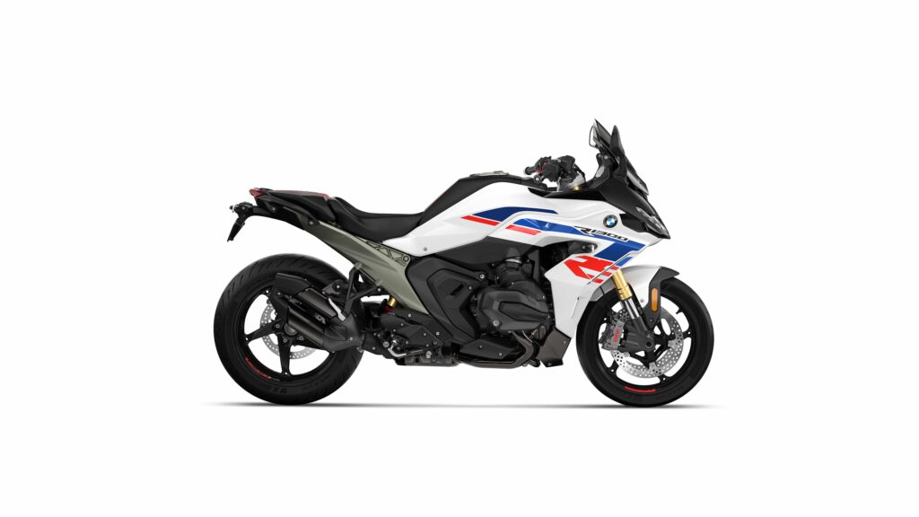 Performance Style in Lightwhite uni steht auch der BMW R 1300 RS gut zu Gesicht.