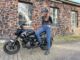Pando Moto Motarradjeans runden das Urban Outfit perfekt ab.