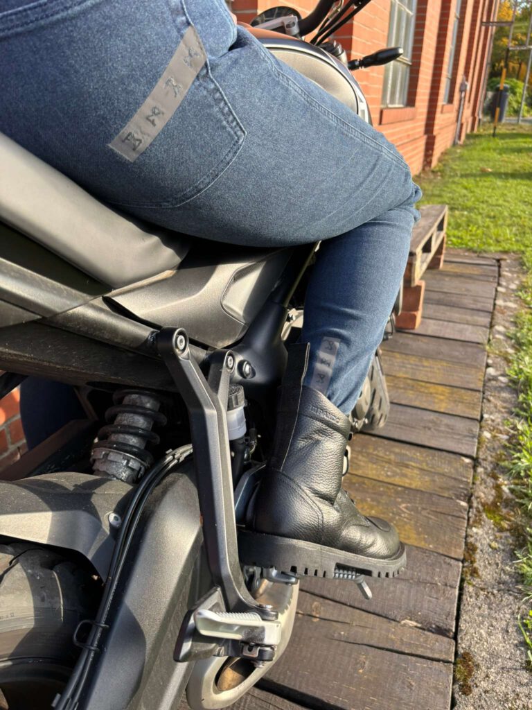 Pando Moto Skinny Jeans mit Reflektoren