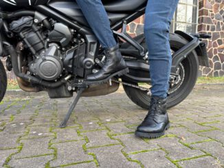 Pando Moto Tabi Motorradstiefel passen zu Jeans und Cargohosen