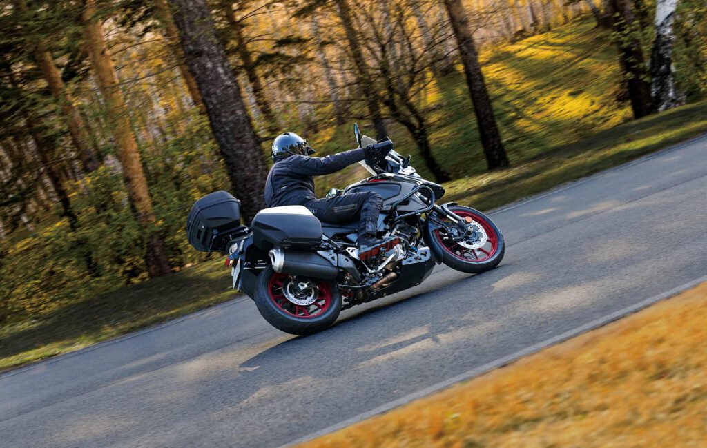 Suzuki V-Strom 2025 auf Strasse