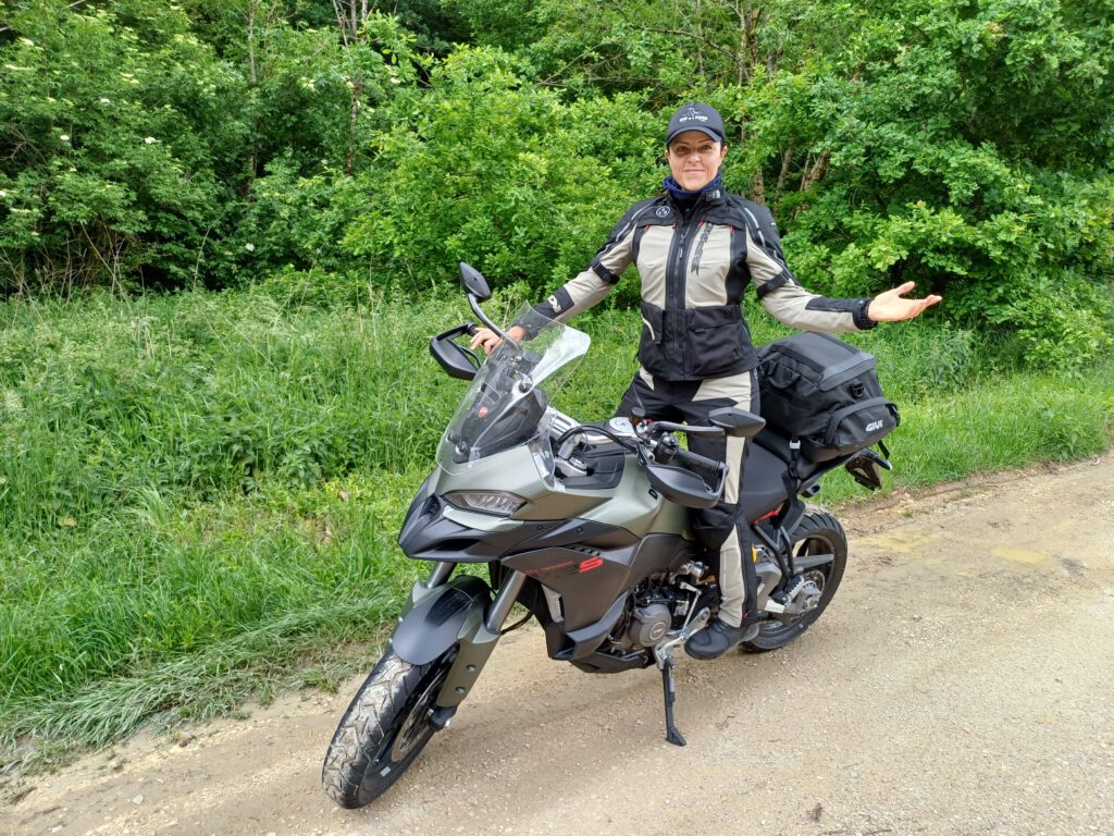 Italien Roadtrip mit Spidi Motorradkombi, Ducati Multistrada und Givi Motorradgepäck.