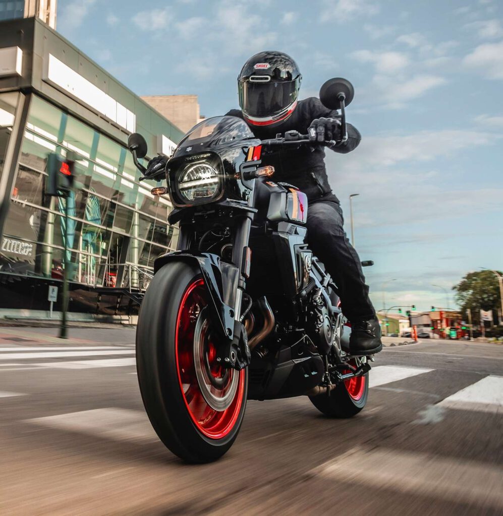 Die GSX-8TT ist eine Hommage an die Essenz des Motorradfahrens