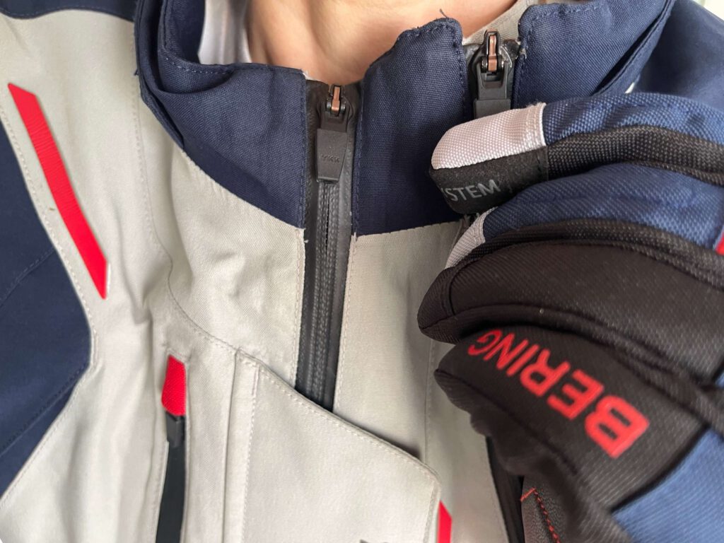 Zwei Frontzipper ohne Zippergarage