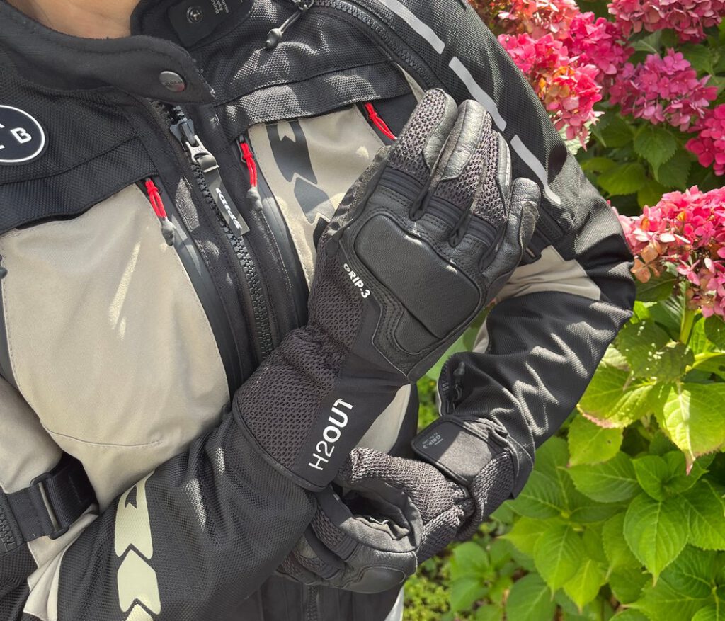 Wasserdichte Motorradhandschuhe von Spidi mit langer Stulpe