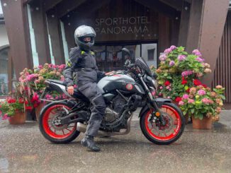 Held Longborg Motorradkombi im Test auf SHE is a RIDER