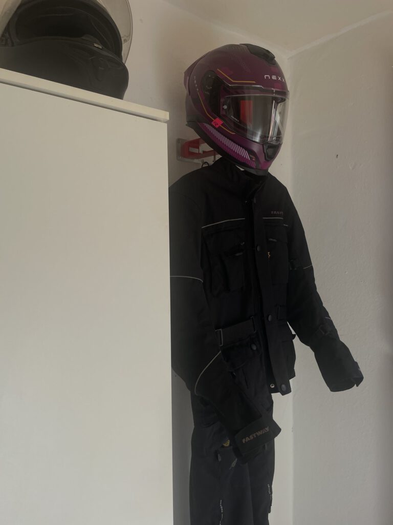 Suitbase niemals in Ecken positionieren.