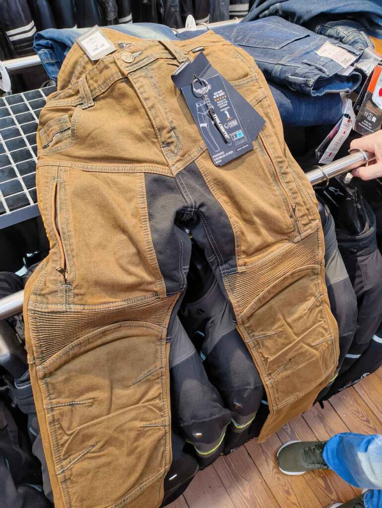 Die Trylobyte Motorradjeans hat Schutzklasse AAA.