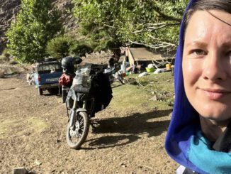 Claudia ist mit ihrer BMW als MissRIdeALot unterwegs in der Welt