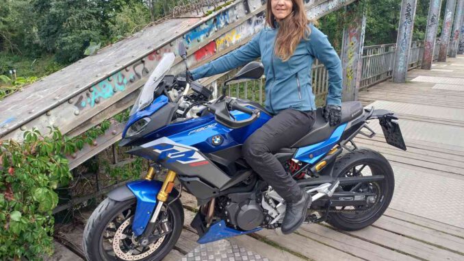 Klim Outrider Pants im Test bei SHE is a RIDER