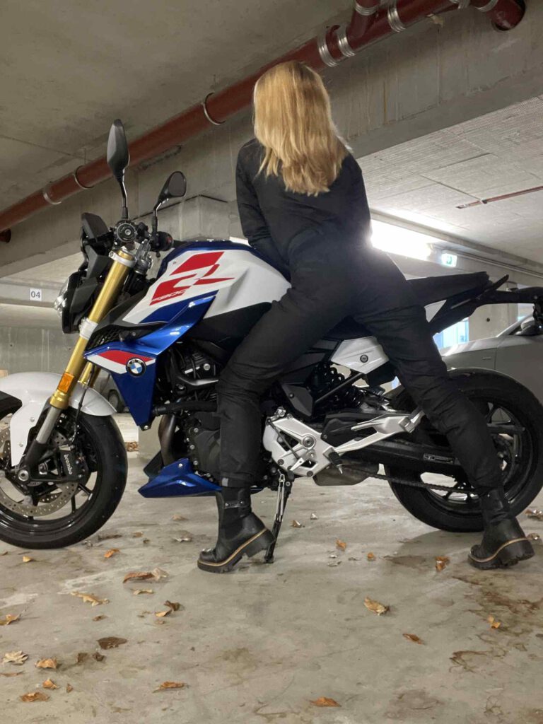 Pando Moto Lorica Black A an Jule