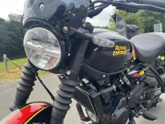 Die Royal Enfield Guerrilla 450 im Test bei SHE is a RIDER