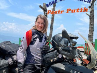 Claudia ist mit ihrer BMW als MissRIdeALot unterwegs