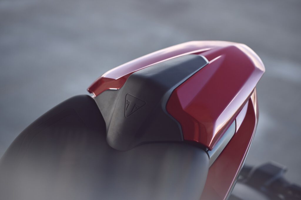 Trident 800 Endkappe