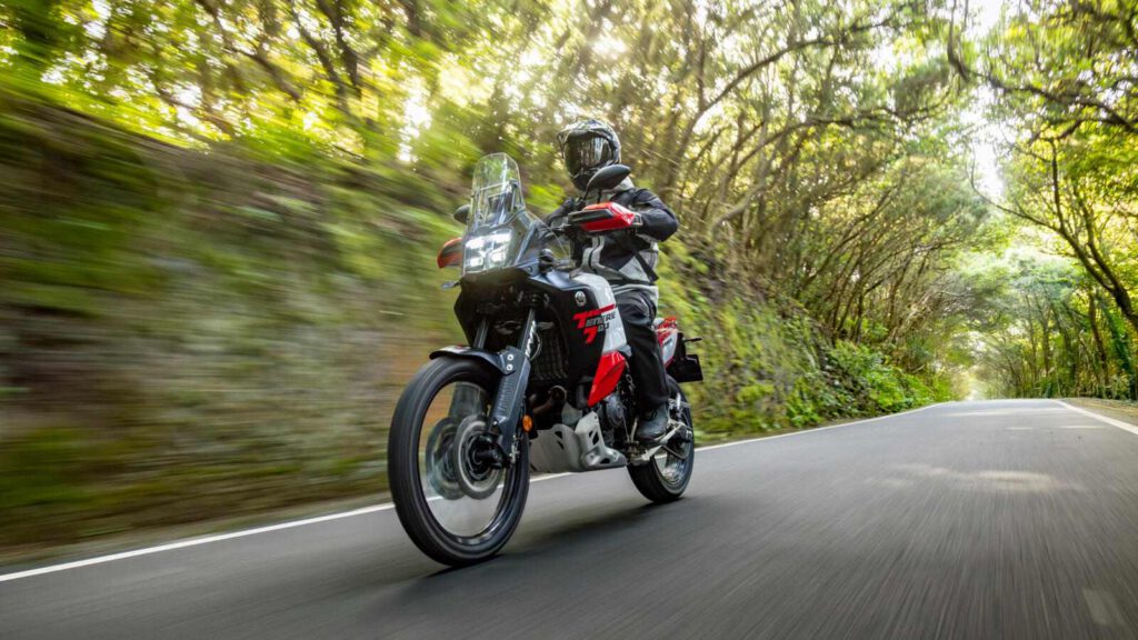 Wald und Wiese mit der Ténéré 700 World Raid 2026