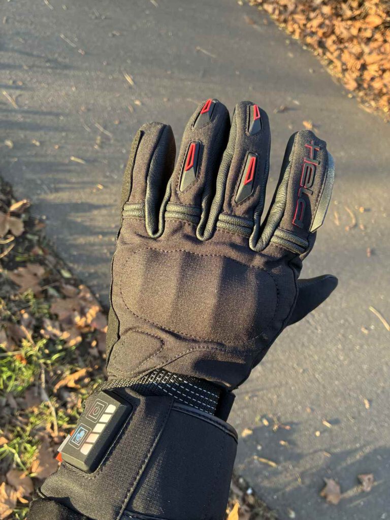 Elektrische Heizung im Inuit Motorradhandschuh