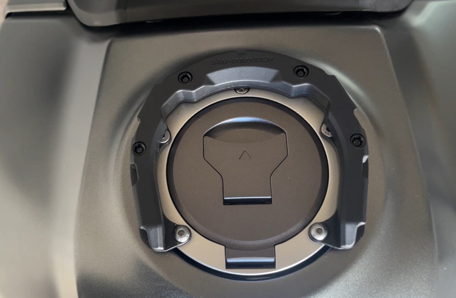 SW-Motech Tankring Pro auf Honda