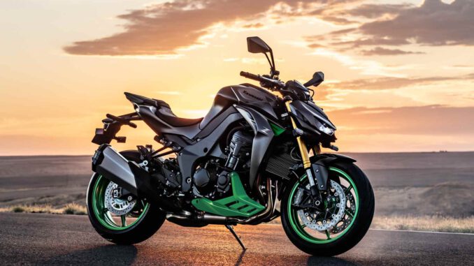 Kawasaki Z1100 MJ27 am Strand
